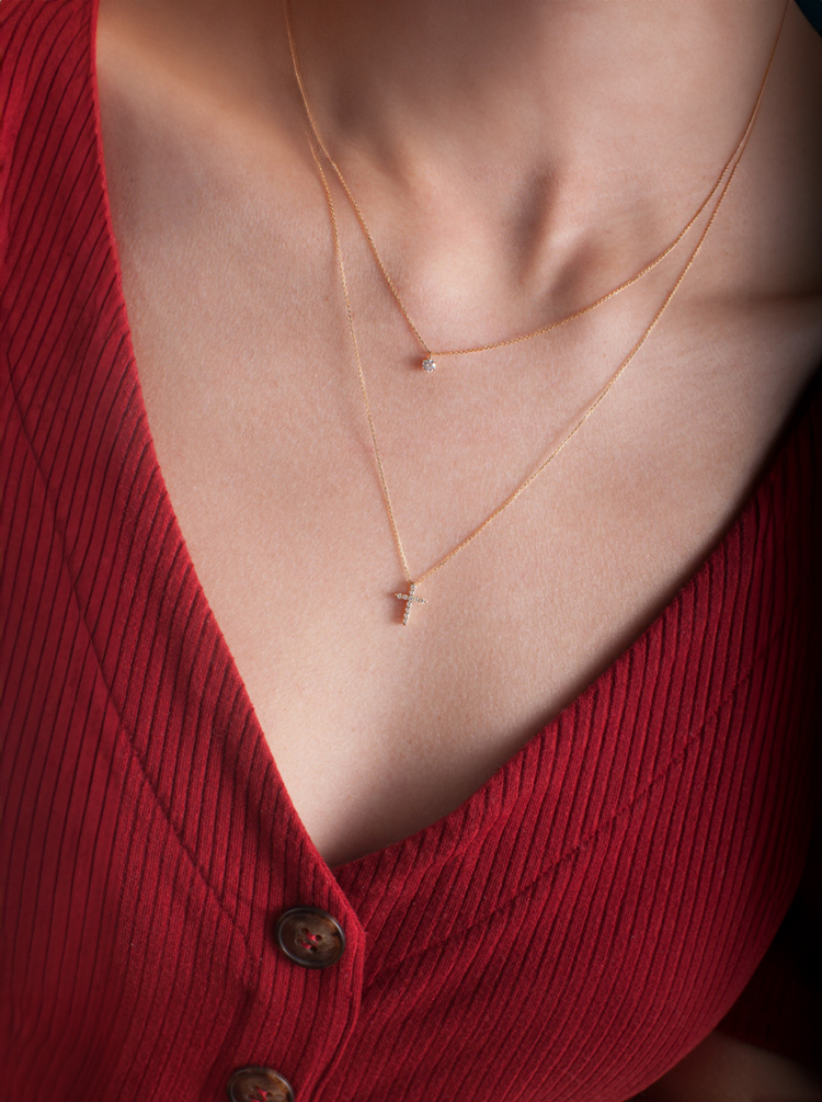 LUCINE 光十字架钻石项链18k黄金定制可调节长链礼物