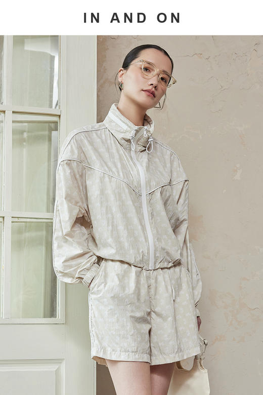 IN AND ON 莲叶 UPF50+印花防晒外套短裤套装54309 商品图12