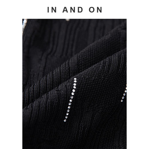 IN AND ON 星光 花瓣领烫钻绞花针织上衣54377 商品图4