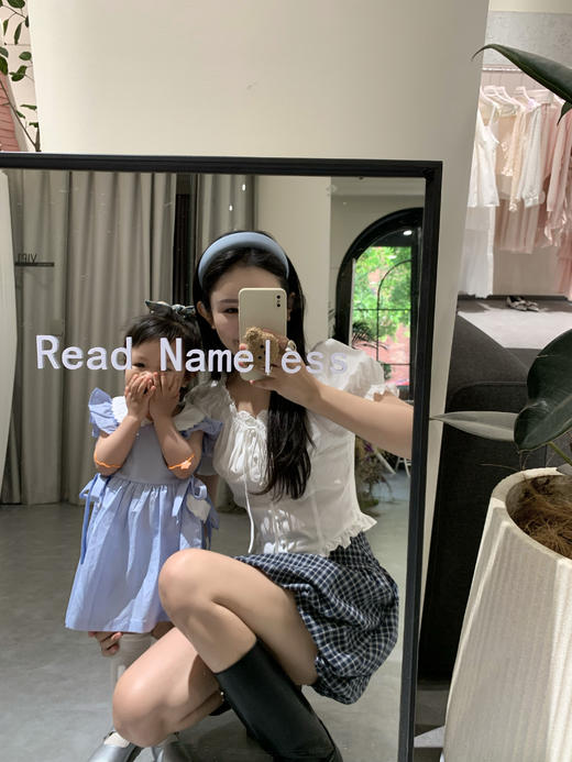 Read Nameless /白色v边娃娃衬衫+深蓝格子花苞裙裤 商品图13