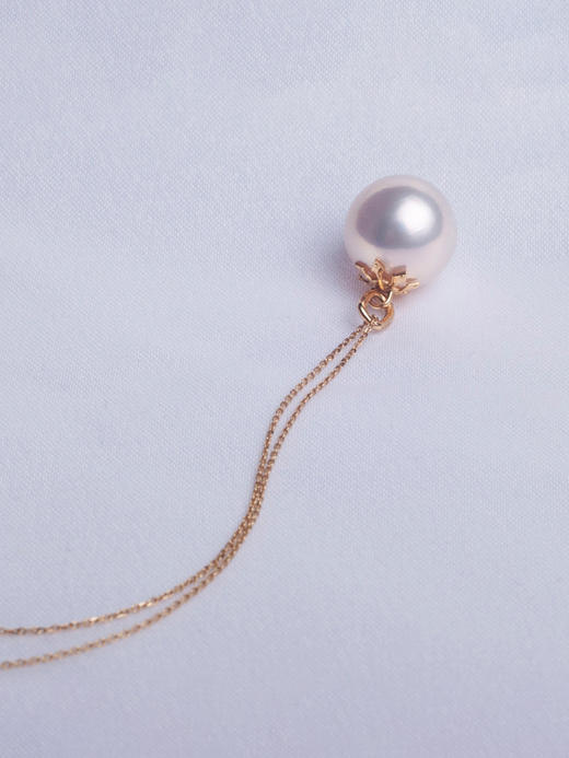 LUCINE 金铃兰18K黄金珍珠吊坠12mm母亲节礼物复古简约大气送妈妈(不含链) 商品图4