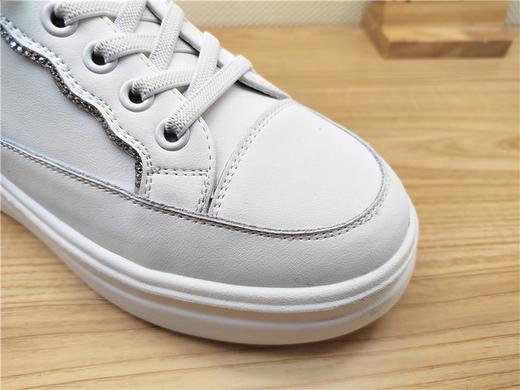 豪行春季新款23186987真皮时尚运动休闲低跟女鞋单鞋 商品图3