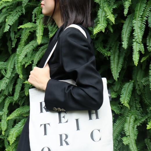 RetroChic—字母印花帆布袋 商品图4