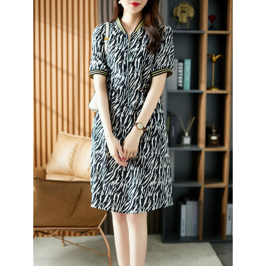 84369气质印花真丝连衣裙女2024春夏季新款韩版中长款桑蚕丝裙子 商品图1