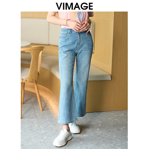 VIMAGE纬漫纪时尚高腰百搭显瘦经典蓝色微喇牛仔裤夏季新款VB2405306 商品图4