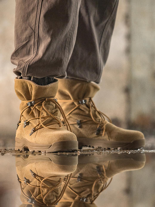 【马登男鞋】工装靴男靴秋季新款美式复古休闲高帮沙漠靴子棕色户外高帮登山靴 商品图0