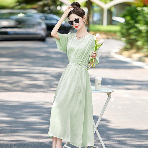 HR WZ880819气质时尚简约大方v领收腰显瘦连衣裙 商品图2