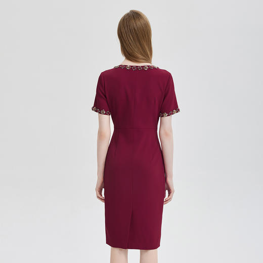 RF8F2斯尔丽2024新款精致奢华钉珠礼服圆领收腰大方贵气十足宴会连衣裙 商品图1