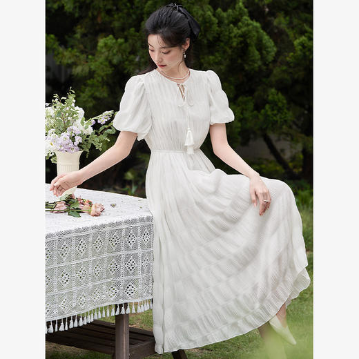 西遇法式温柔风连衣裙女夏季新款肌理感花苞袖垂感高级蛋糕裙D1040840 商品图0