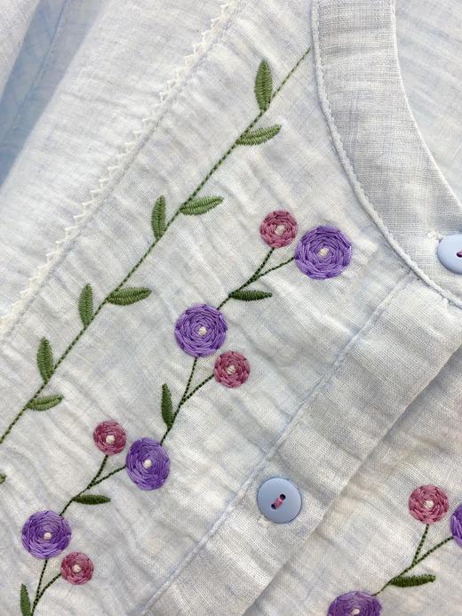 松植屋《烟淡霞》女款圆领长袖长裤家居服套装手工刺绣小花双层棉纱睡衣2024秋季新款 商品图3