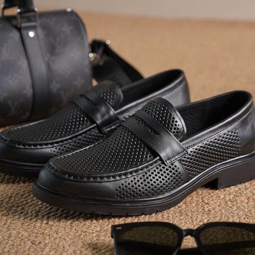 SaCha 男士冲孔洞洞皮鞋 鞋面牛皮 内里猪皮 质感皮面/柔韧软底/舒适行走 3-3.5cm跟高上脚轻松 橡胶大底防滑耐磨 商品图9