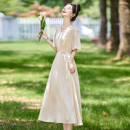 HR WZ880819气质时尚简约大方v领收腰显瘦连衣裙 商品图3