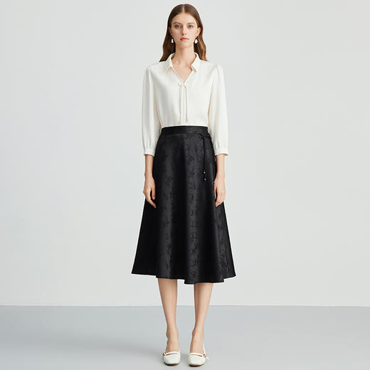 EITIE爱特爱中式盘扣缎面暗纹黑色高腰伞裙过膝半身裙秋新款C2406406 商品图1