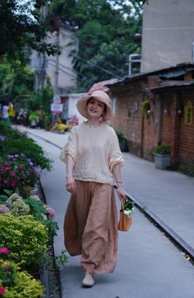 人手一条的灯笼裤