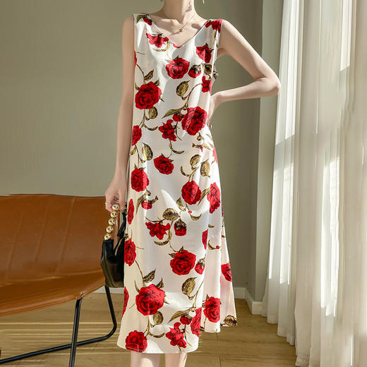 纤束马法式浪漫印花V领连衣裙 商品图0