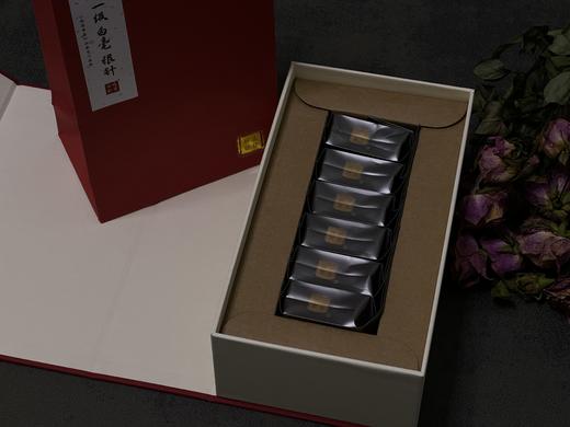 【白茶礼盒装】2024白毫银针，连续3年的售罄之作，像是仙人酿出的花浆，那样香，那样甜 商品图1