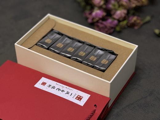 【白茶礼盒装】2024白毫银针，连续3年的售罄之作，像是仙人酿出的花浆，那样香，那样甜 商品图3