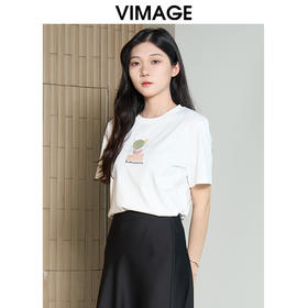 VIMAGE纬漫纪简约百搭白色印花棉感舒适正肩直筒T恤夏季新款VB2402302