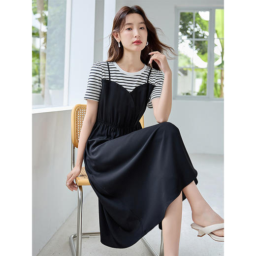 【五折购】熙世界休闲时尚假两件连衣裙2025夏装新款短袖条纹拼接T恤裙子 商品图2