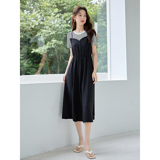 【五折购】熙世界休闲时尚假两件连衣裙2025夏装新款短袖条纹拼接T恤裙子 商品图4