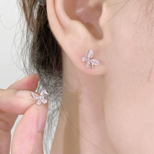 卡蒂罗/KADER 蝴蝶漫舞耳钉 925银浪漫蝶舞纷飞仙气设计耳饰 璀璨闪耀灵动可爱配饰精致 母亲节女神节礼盒款 商品图2