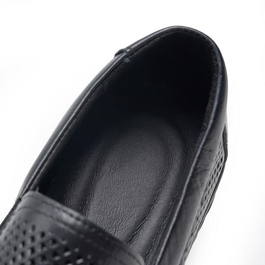 SaCha 男士冲孔洞洞皮鞋 鞋面牛皮 内里猪皮 质感皮面/柔韧软底/舒适行走 3-3.5cm跟高上脚轻松 橡胶大底防滑耐磨 商品图7