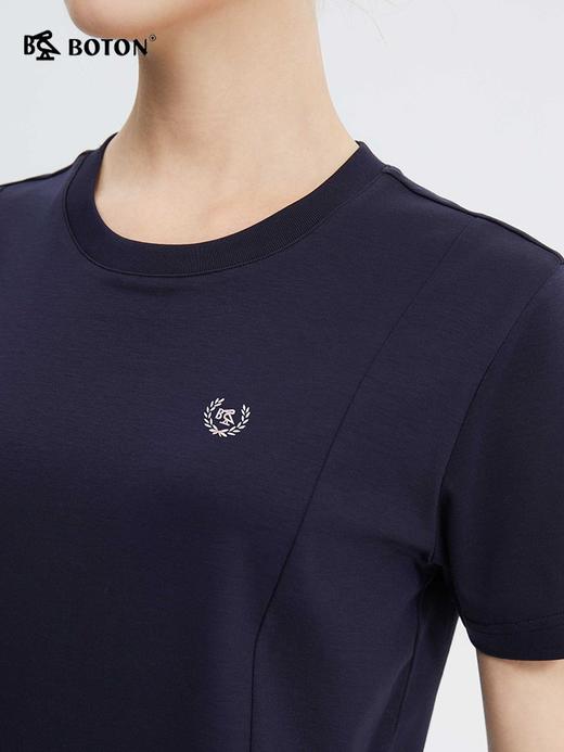 女士夏季短袖t恤丝滑抗皱透气舒适高端美式休闲高端上衣LT317224 商品图3