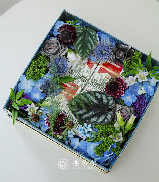 父爱如山（仅含鲜花和花盒） 商品图0