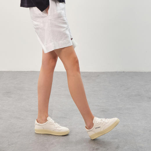Julia Heuer 低帮厚底复古小白鞋 商品图5