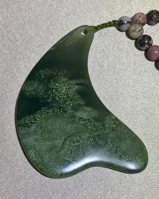 和田玉（青玉）挂件--刮痧板 商品图1