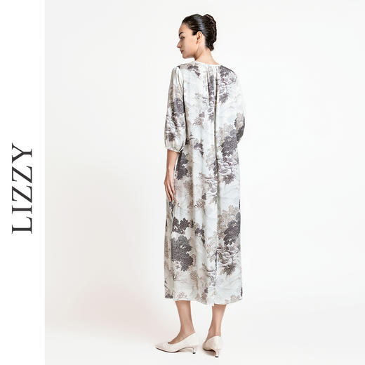 LIZZY 新中式山水画图案圆领中袖阔版型水滴V领连衣裙7941 商品图2