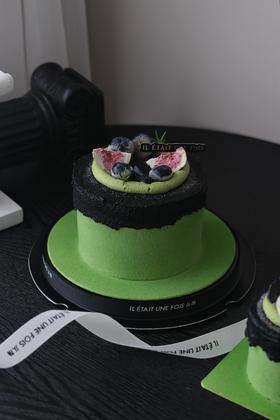 「黑芝麻抹茶流心蛋糕」