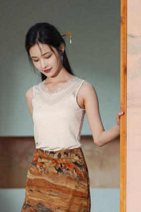 逸红颜明月优选 #『丝梦』睫毛蕾丝宽肩吊带，100桑蚕丝针织面料，百搭气质款