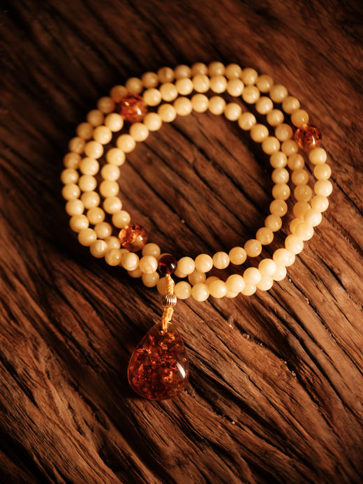 C12蜜蜡配花珀吊坠【器悟雅玩】 商品图0