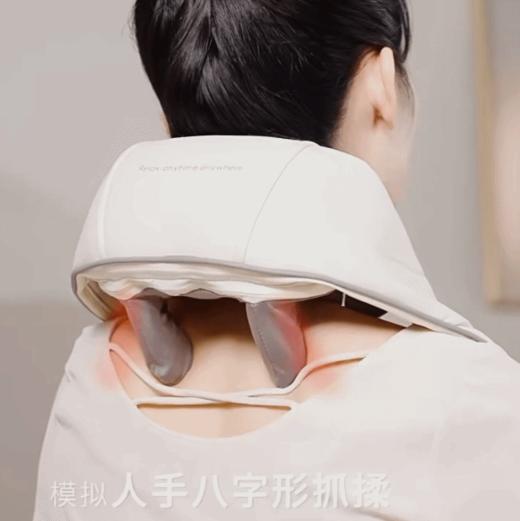 3D仿真人手揉捏肩颈按摩器~✅两种按摩模式 ✅2000MAH 续航力 ✅2档力度可轻重选择 ✅可拆布套 ✅无线自由按摩|休闲宅家好搭档~肩背带式设计解放双手！肩颈、斜方肌、腰腹，想按哪里按哪里！ 商品图8