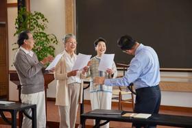 恭喜！刚刚正式发布：中老年人学唱歌，不限经验免费学！急寻200名歌友！