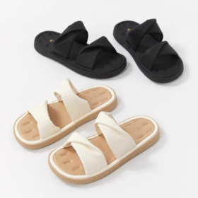 ☺️【自留推荐】踩屎感云朵拖鞋：✔️大底超级Q弹！舒适度第一踩屎拖鞋🎉