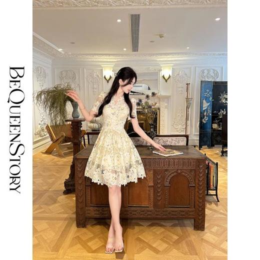 BeQueenStory【恋人樱花】法式V领夏日感定位绣花收腰蓬蓬连衣裙 商品图2