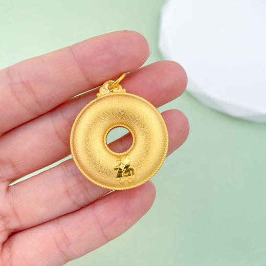 【限时克减150元】足金999 【精品】天赐鸿福空心福字平安扣吊坠(AUDZ00003-2)（预售产品下单后不退款不退货不换货不补差价）（预售产品下单后不退款不退货不换货不补差价） 商品图3