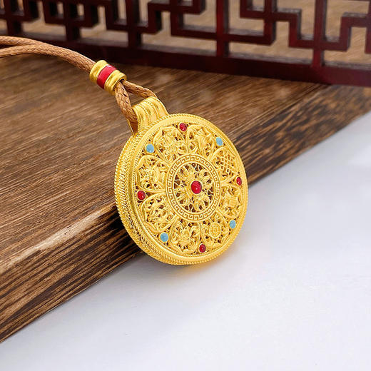 【限时克减128元】足金999.9 #八宝罗盘 #古法挂绳空心珐琅镂空法器八宝罗盘吊坠（面宽约29.7mm，含配件）(ANWZGFDZ00418-2)预售产品下单后不退款不退货不换货不补差价 商品图2