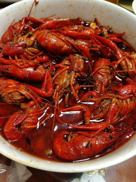 直采白洋淀清水小龙虾，肉质Q弹，皮薄虾体干净，全活加工，❌拒绝死虾！北京饭店大厨亲自加工，现做现发，一份约40个，净2斤虾，加汤汁3斤多！ 商品图1