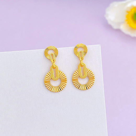 【限时克减150元】足金999.9 【精品】镂空镭射几何圆环方环间款耳饰耳吊(AWES00103)（预售产品下单后不退款不退货不换货不补差价（预售产品下单后不退款不退货不换货不补差价 商品图0