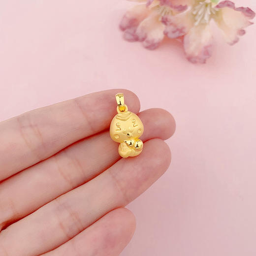 【限时7.5折】【定价黄金】足金 #儿童/宝宝 #蛇年新品 【精品】3D硬金空心蛇年生肖葫芦蛇宝宝吊坠(AR3DDZ00098)（预售产品下单后不退款不退货不换货不补差价） 商品图3