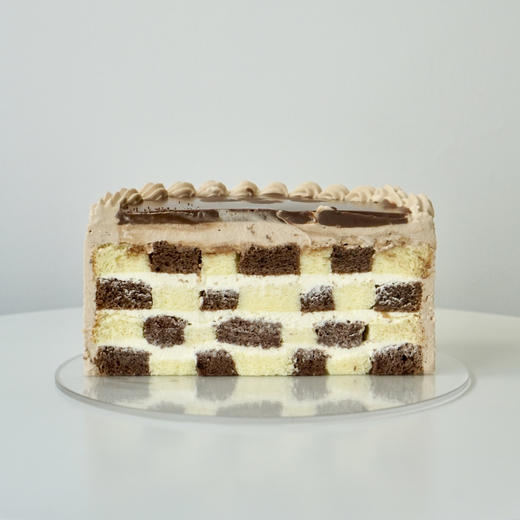 LITTLE WITCH  经典棋盘格香橙巧克力奶油蛋糕｛8英寸｝10人内享用 商品图1