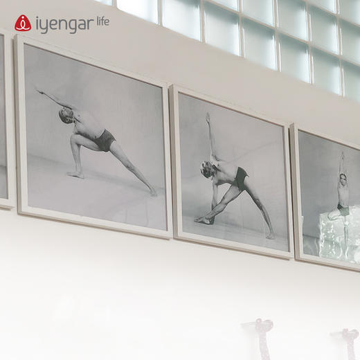 艾扬格 Life 艾扬格大师体式照片挂画  瑜伽场馆气氛装修 8张起售（挂画大小：25CM*25CM） 商品图2