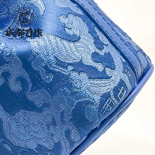 【蜀锦￭女士水桶包】成都手作蜀锦包 中国民族风锦纹斜跨包 新款大容量单肩手提包【非物质文化遗产】【四大名锦之首】 商品图7