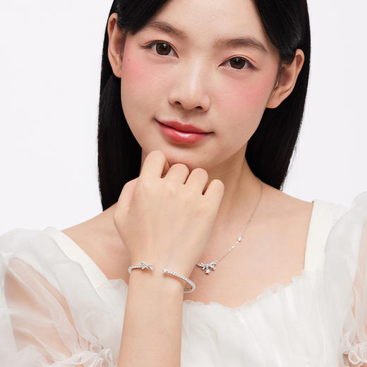 卡蒂罗/KADER 闪光少女系列 星光蝴蝶结手镯 925银丝带蝴蝶结少女心设计开口可调节银镯 满钻锆石浪漫俏皮 礼盒 商品图3