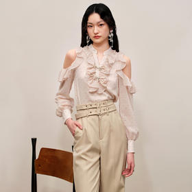 秋日温柔氛围感v领盘扣领露肩雪纺衫上衣MC88TP563D10