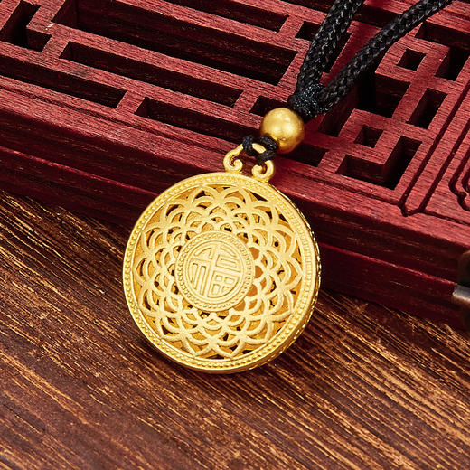 【限时克减150元】足金999 古法镂空福字八方祥瑞罗盘挂绳吊坠（含珠子）(YGFDZ00108-3)（预售产品下单后不退款不退货不换货不补差价） 商品图1