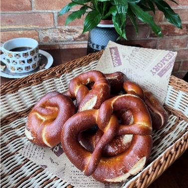 【茶馆茶点】斯图加特布雷结丨德国超受欢迎的面包，排单现做现发（满90元包邮） 商品图1